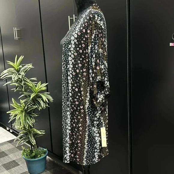 Cyrus Kimono,Duster,coverup,lightweight sheer Daisy pattern, multiwear - Picture 4 of 11